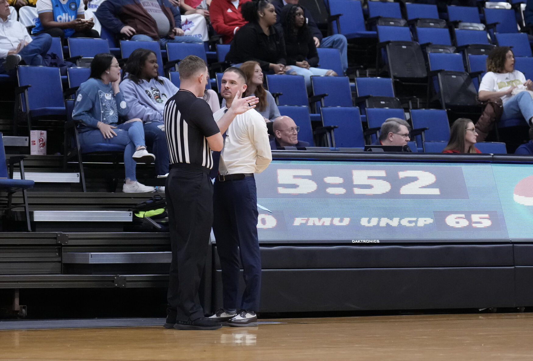 2023DLY1614FMU-UNCP230121.jpg